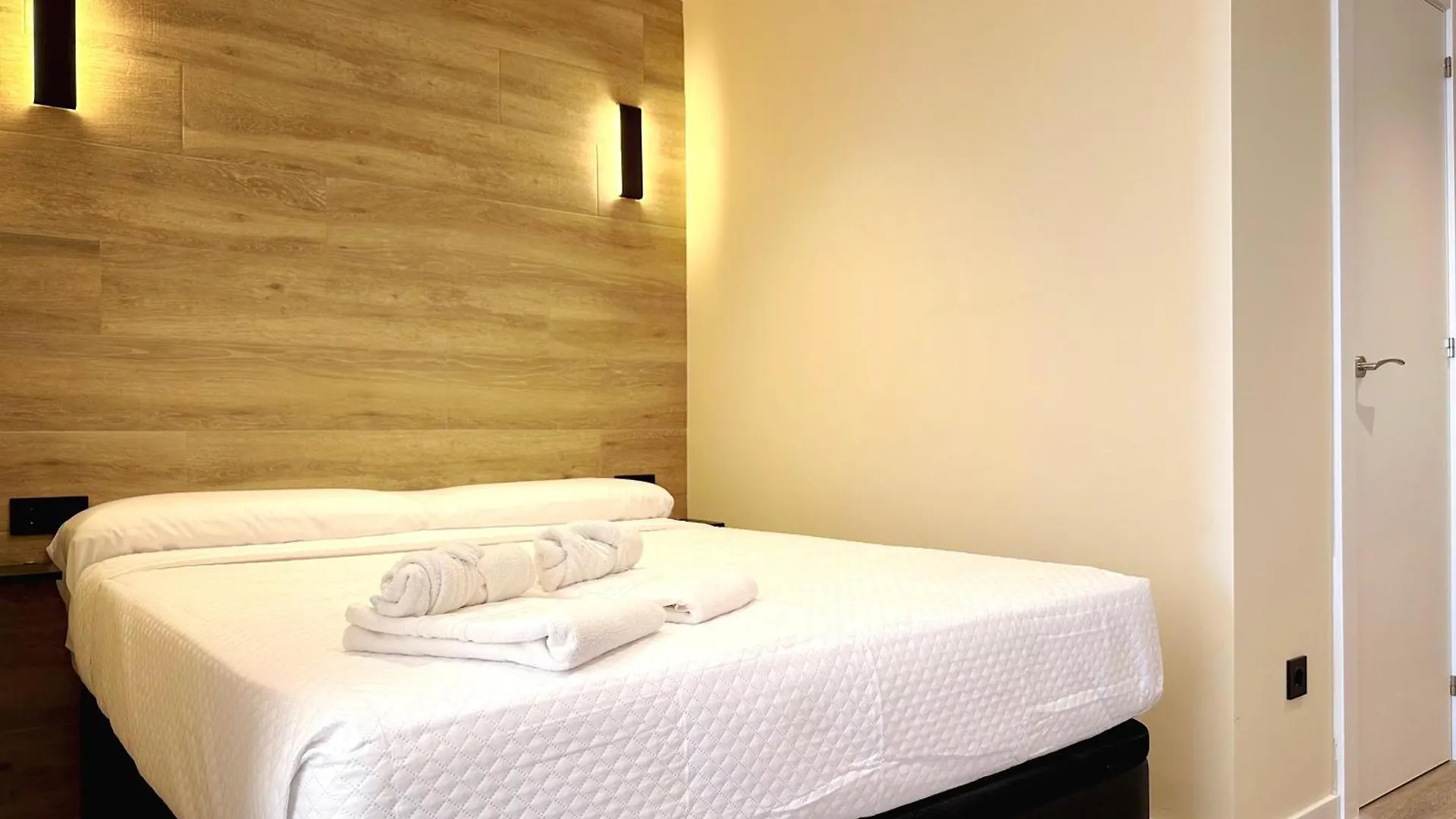 Penthouse On The Beach Empuriabrava Apartment
