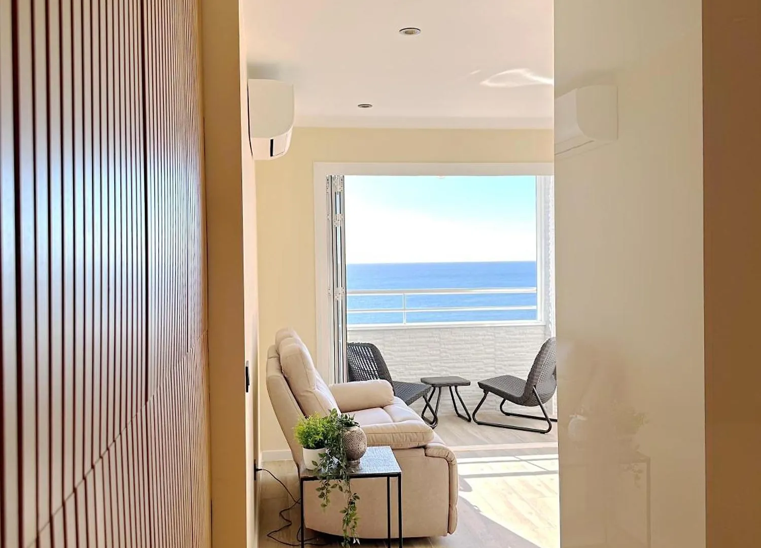 Penthouse On The Beach Empuriabrava